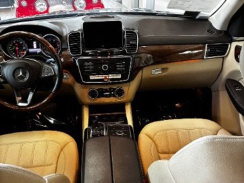 Used 2018 Mercedes-Benz GLS 450 4MATIC w/ Premium Package image 30