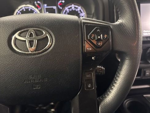 Used 2022 Toyota 4Runner TRD Off-Road image 31
