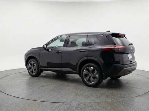 Used 2025 Nissan Rogue SV image 6