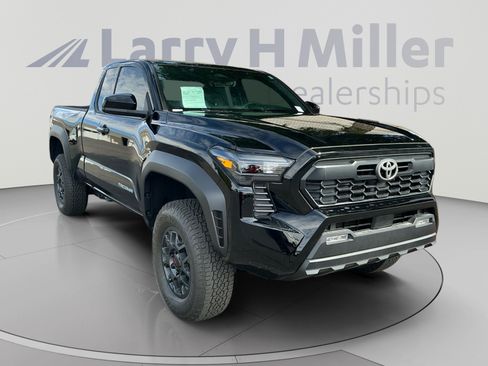 Certified 2026 Toyota Tacoma SR5 RWD image 6