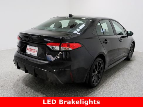 Used 2025 Toyota Corolla SE image 7