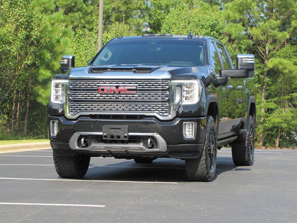 Used 2023 GMC Sierra 3500 Denali w/ Denali Black Diamond Edition AWD/4WD image 8