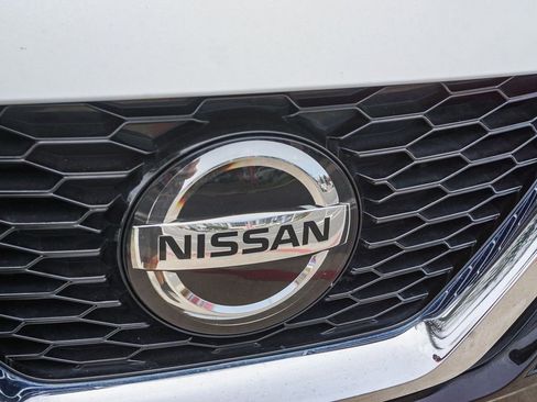 Used 2020 Nissan Rogue Sport SL FWD image 11