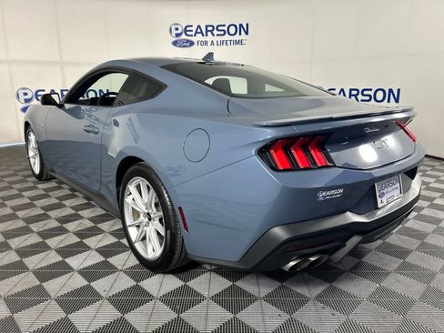 Used 2025 Ford Mustang GT Premium RWD image 15