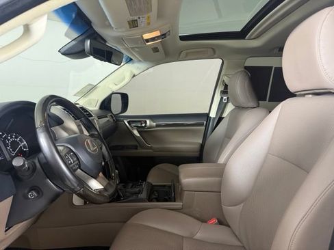 Used 2020 Lexus GX 460 Premium AWD/4WD image 25