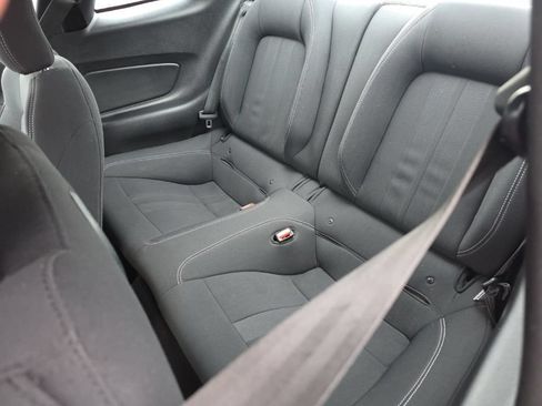 Used 2022 Ford Mustang Coupe RWD image 9