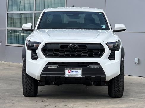 New 2026 Toyota Tacoma TRD Off-Road image 6