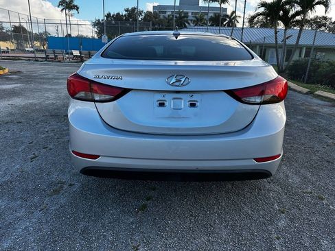 Used 2014 Hyundai Elantra SE w/ Option Group 02 image 7