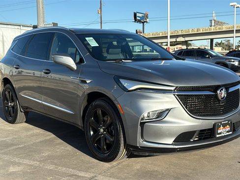 Used 2023 Buick Enclave Essence w/ Experience Buick Package image 3