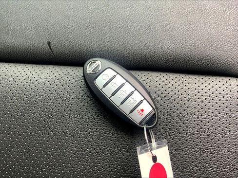 Used 2016 Nissan Maxima 3.5 SV image 14