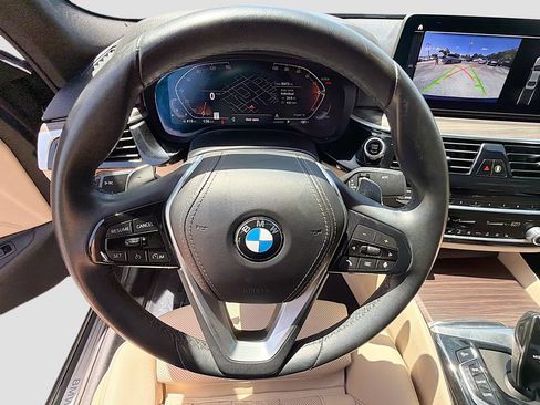 Used 2023 BMW 540i w/ Premium Package RWD image 40