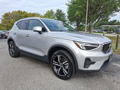 Certified 2025 Volvo XC40 B5 Core