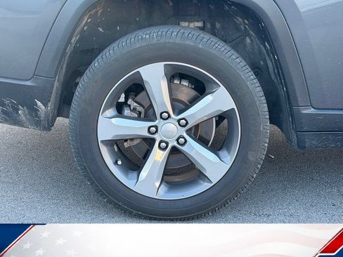 Used 2021 Jeep Grand Cherokee L Limited AWD/4WD image 6