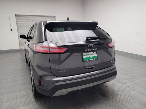 Used 2024 Ford Edge SEL image 6