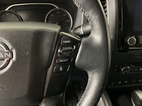 Used 2022 Nissan Frontier SV image 25