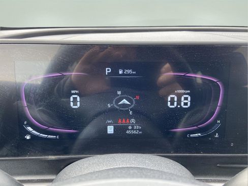 Used 2023 Kia Sportage EX FWD image 9