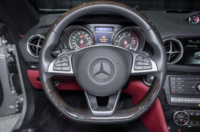 Used 2019 Mercedes-Benz SL 550 image 19