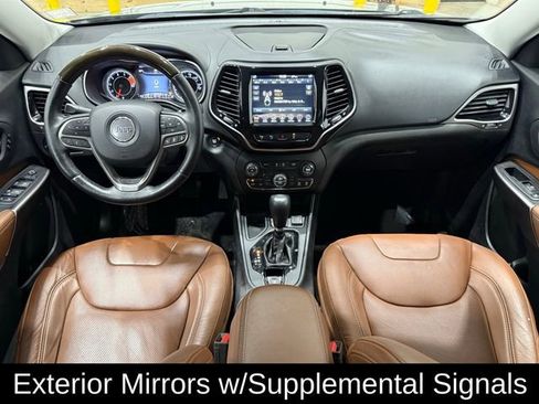 Used 2019 Jeep Cherokee Overland w/ Technology Group image 14