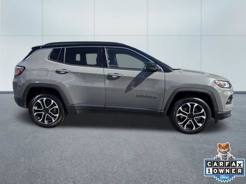 Used 2024 Jeep Compass Limited AWD/4WD image 2