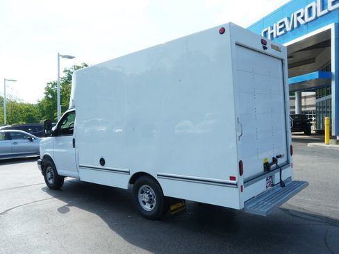 New 2026 Chevrolet Express 3500 w/ Power Convenience Package RWD image 8