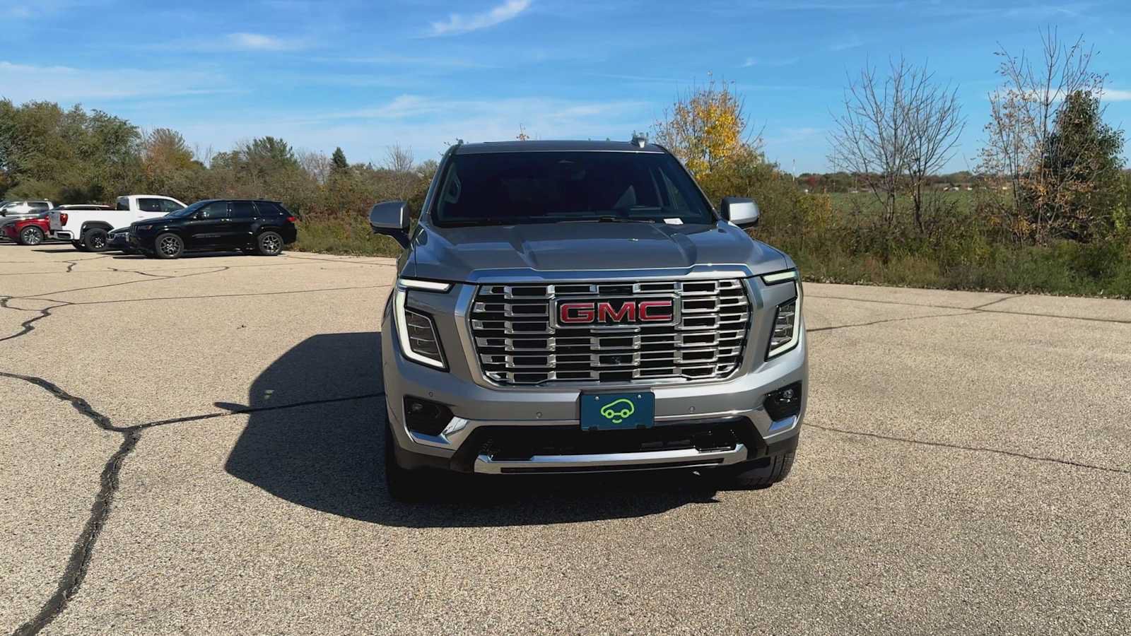 Used 2025 GMC Yukon Denali w/ Denali Reserve Package AWD/4WD image 2