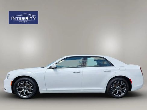 Used 2017 Chrysler 300 S w/ 300S Premium Group image 6