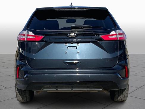 Certified 2024 Ford Edge SE w/ Black Appearance Package image 5