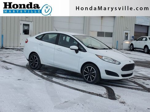 Used 2018 Ford Fiesta SE image 1