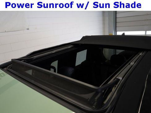 Used 2023 Land Rover Defender 110 75th Limited Edition image 6