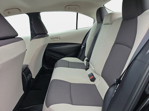 Used 2025 Toyota Corolla LE FWD image 13