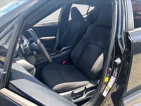 Used 2019 Toyota C-HR LE FWD image 26