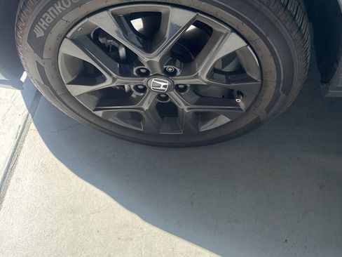 Used 2024 Honda HR-V Sport image 4