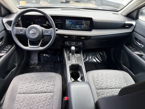 Certified 2025 Nissan Kicks SV FWD image 14