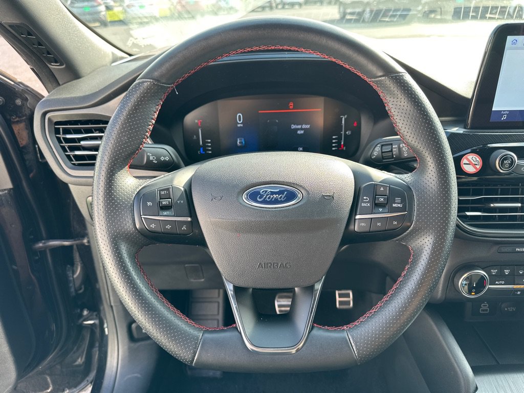 Used 2024 Ford Escape ST-Line FWD image 12