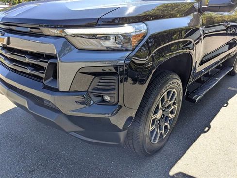 Used 2024 Chevrolet Colorado LT w/ LT Convenience Package III image 5