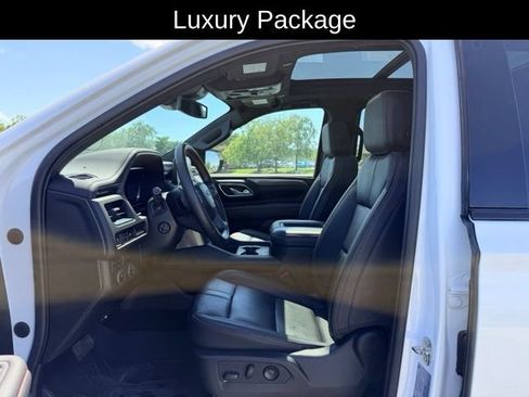 Used 2023 Chevrolet Tahoe RST w/ Luxury Package AWD/4WD image 8