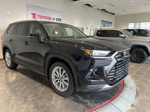 New 2026 Toyota Grand Highlander AWD image 1
