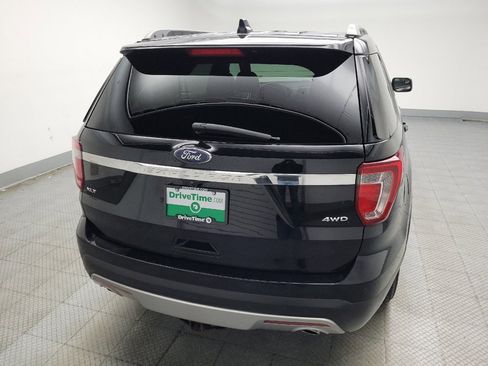 Used 2017 Ford Explorer XLT AWD/4WD image 7