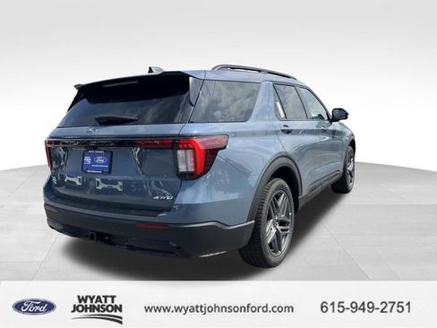 New 2026 Ford Explorer ST-Line image 3