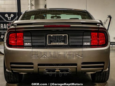 Used 2005 Ford Mustang GT image 50