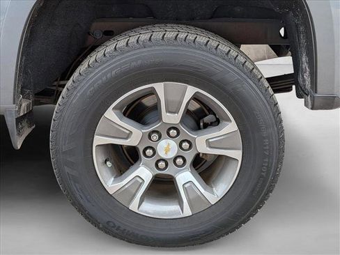 Used 2019 Chevrolet Colorado Z71 image 3