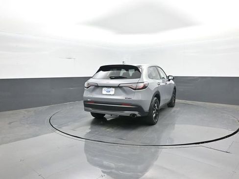 Used 2024 Honda HR-V Sport image 7