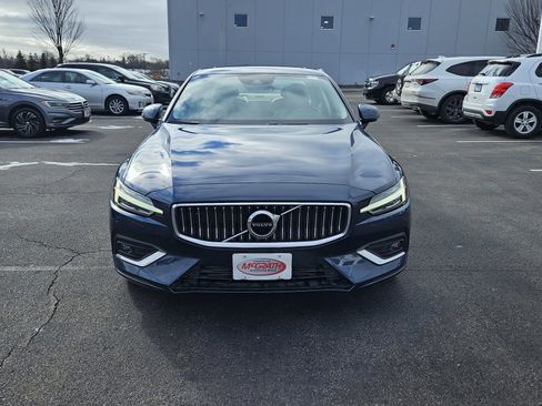 Used 2019 Volvo S60 T5 Inscription image 9
