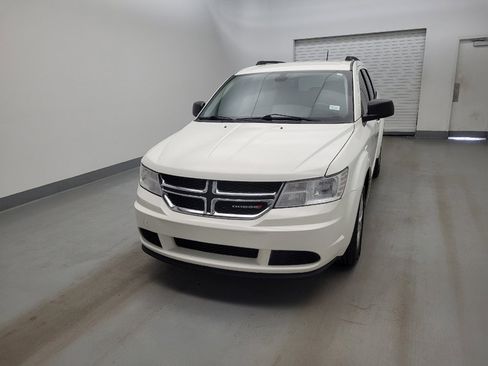 Used 2020 Dodge Journey SE w/ SE Popular Equipment Group FWD image 15