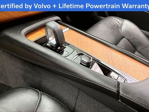 Used 2024 Volvo XC90 B5 Plus AWD/4WD image 20