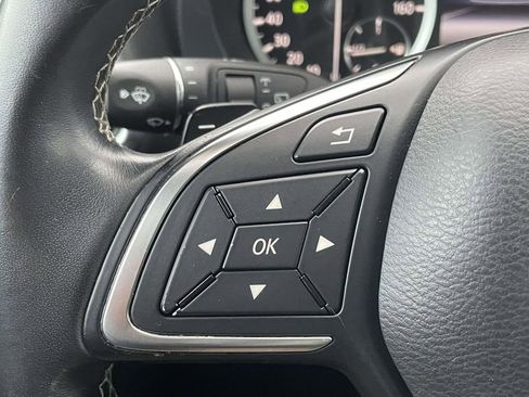 Used 2019 INFINITI QX30 Premium w/ Navigation Package image 10