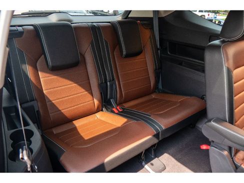 Used 2023 Volkswagen Atlas SEL Premium AWD/4WD image 22