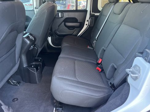 Used 2021 Jeep Wrangler Unlimited Sport image 18