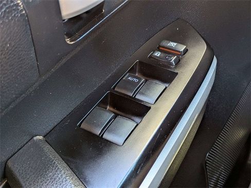 Used 2017 Toyota Tundra SR5 image 21