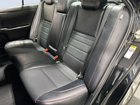 Used 2017 Toyota Camry SE image 29